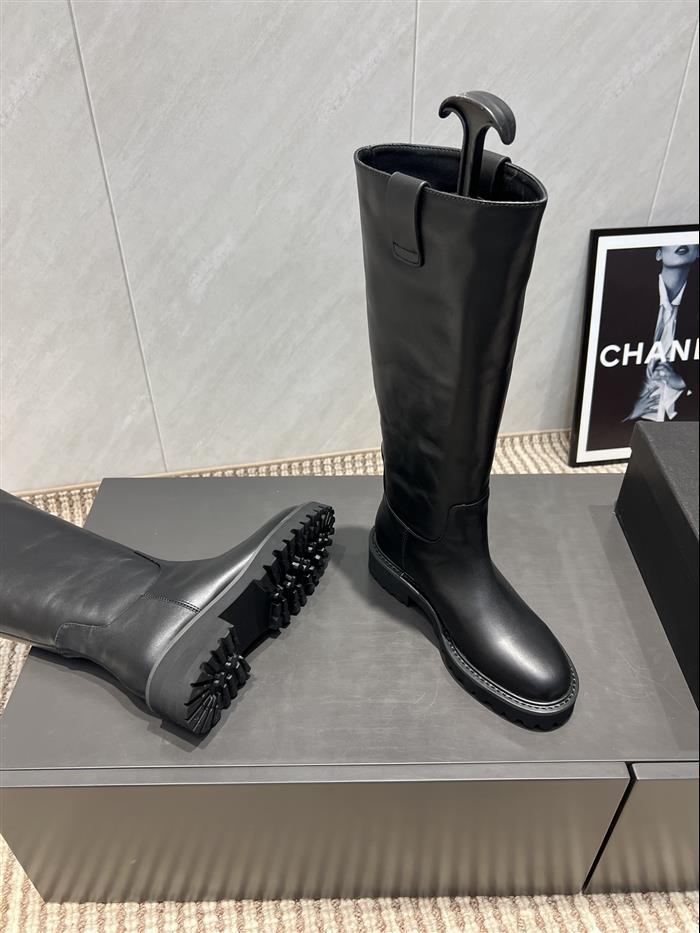 2025112817445258 430